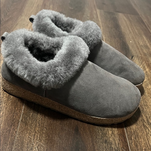 New Haflinger Charcoal Faux Fur Slippers - Picture 6 of 12
